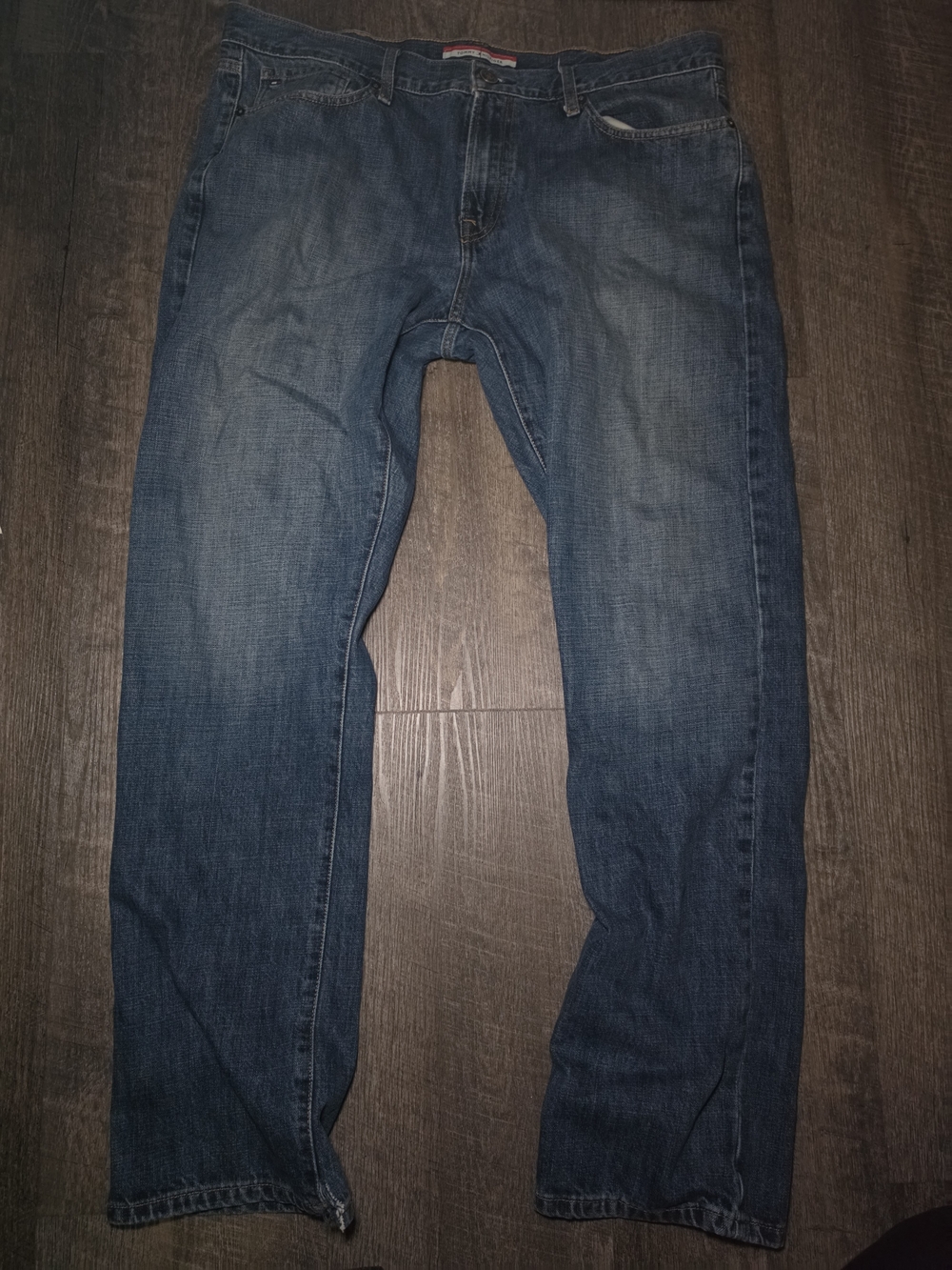 Tommy Hilfiger Men’s Dark Blue Relaxed Jeans